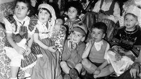 Charlot, goûter d'enfants, Paris 1953