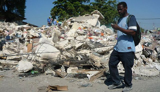 Dans les ruines de Port-au-Prince (janvier 2010)