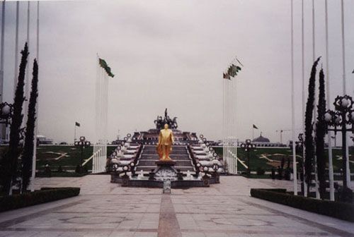 Achgabat Turkmenistan Ville Hallucinee Suivi De Asie Centrale La Rehabilitation Des Quartiers Precoloniaux