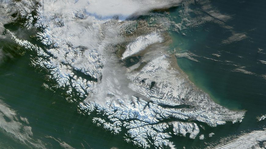 Une image satellite de la cordillère Darwin.