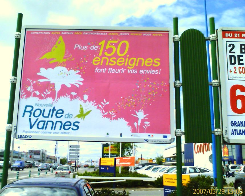 Route de Vannes (Nantes), urbanisation linéaire et urbanités commerciales