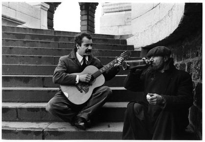 George brassens et Pierre Brasseur dans le film Porte des Lilas