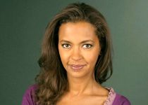 Karine Lemarchand, présentatrice , qui évoqua entre autres "la dame de ches Maximssss" et "Robert HirTch"