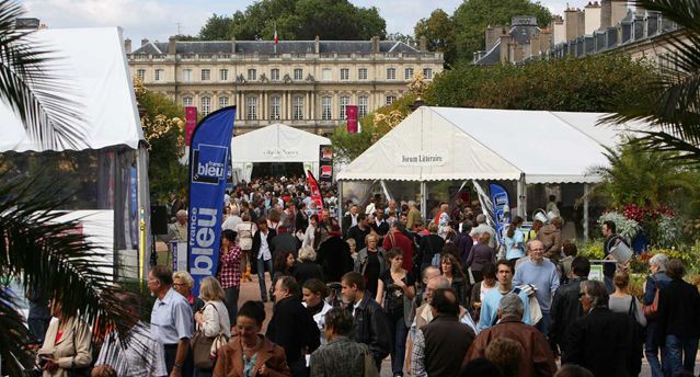 Le livre sur la place