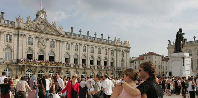 Le livre sur la place
