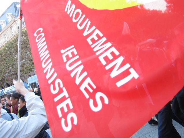 indigné et communiste