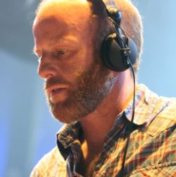 Juan MacLean carré