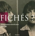 Photo du catalogue de l'exposition "Fichés ?"