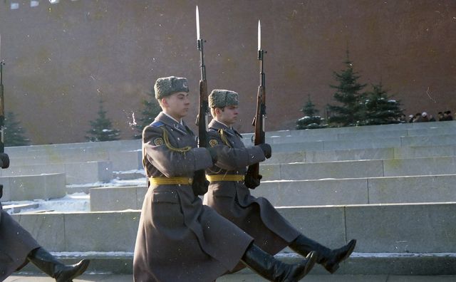 Soldats sur la Place Rouge