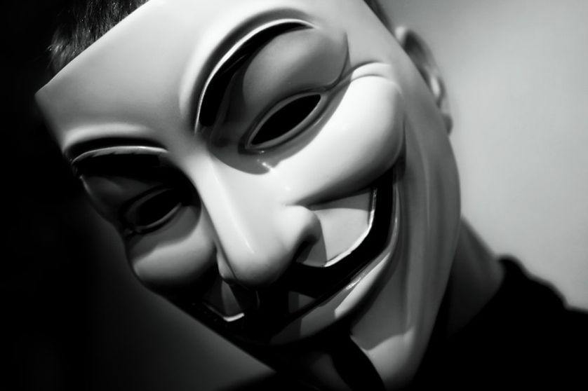 Le masque de Guy Fawkes, symbole des Anonymous