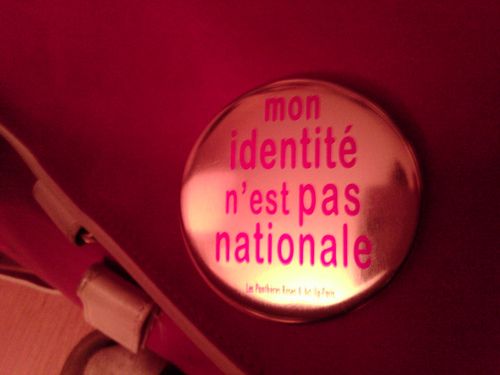 Mon identité n'est pas nationale