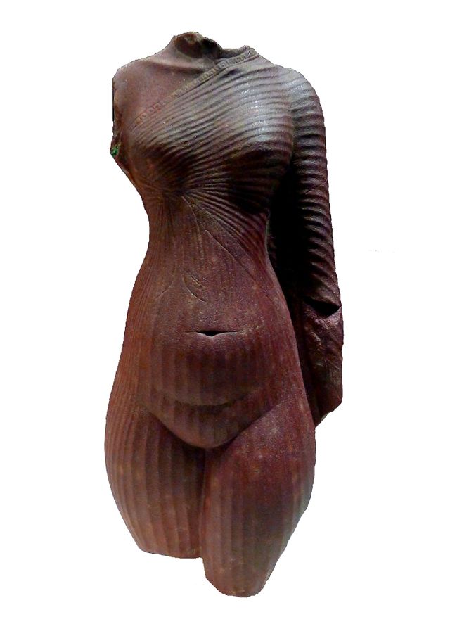 Louvre antiquité egyptiennes corps de femme