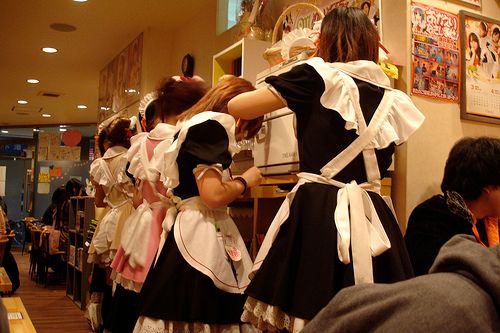 Maids asiatiques