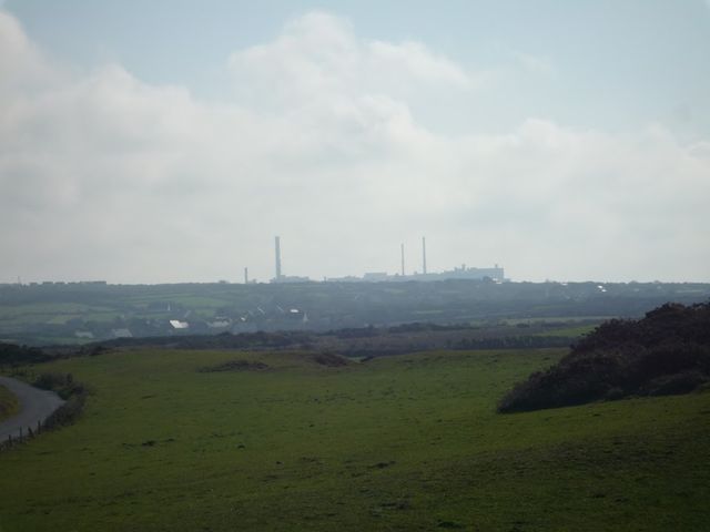 L'usine AREVA, ex-Cogema, usine de retraitement de déchets de la Hague