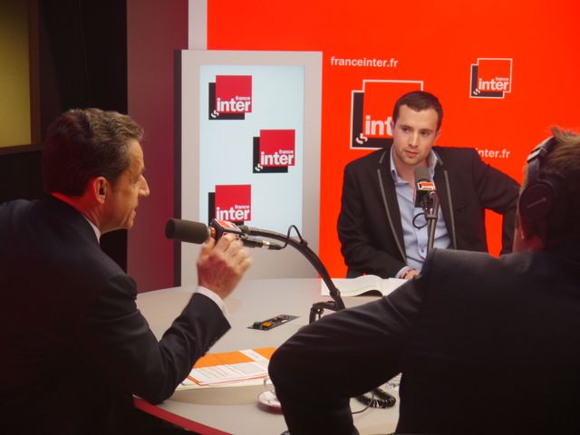 Nicolas sarkozy répond