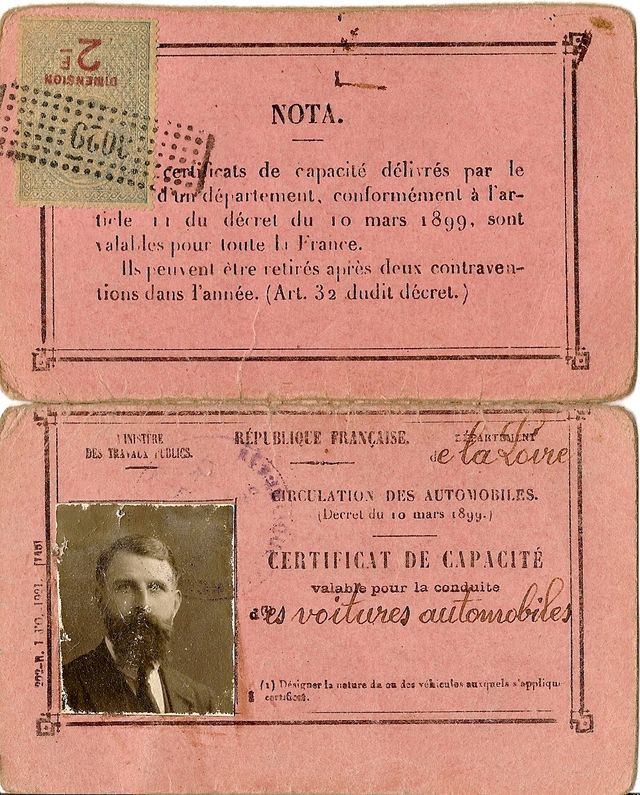 Certificat de capacité pour la conduite des voitures automobiles émis en 1922