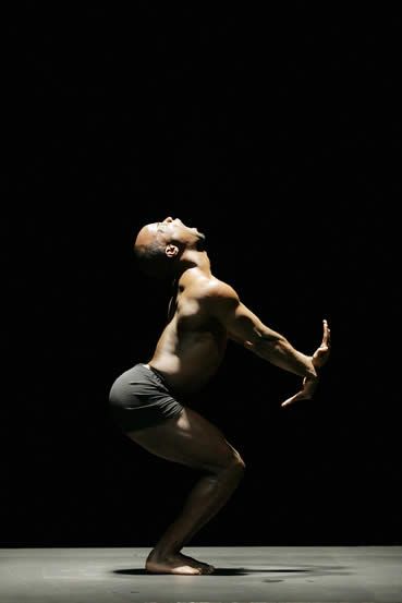 Georges Momboye dans Prélude à l’après-midi d’un faune