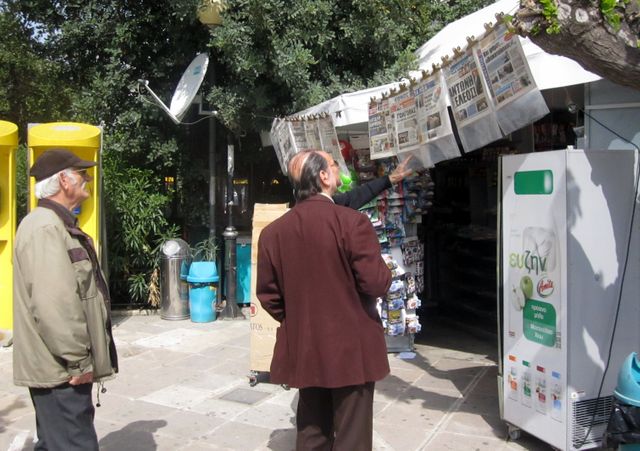 kiosque dans une rue d'Athènes