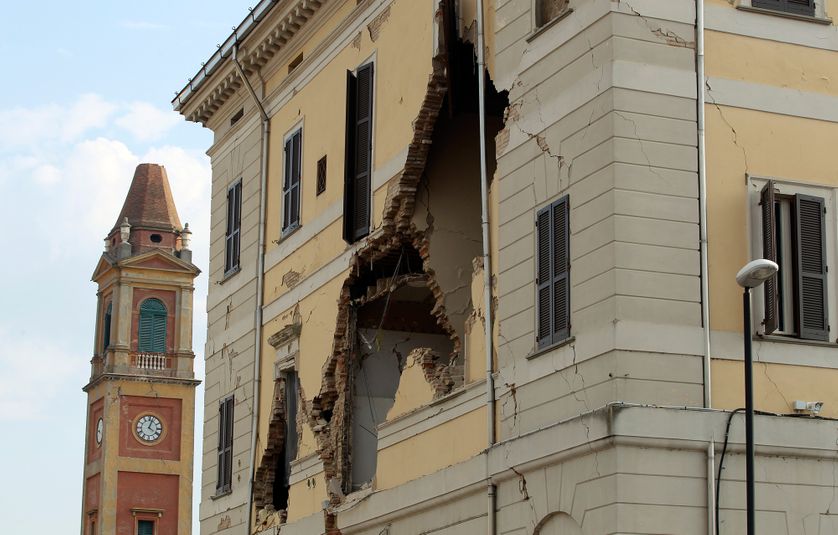 L'hôtel de ville de Sant'Agostino éventré
