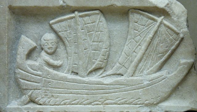 Marin dans une corbita. Relief en marbre découvert à Carthage - vers 200 ap. J.-C.