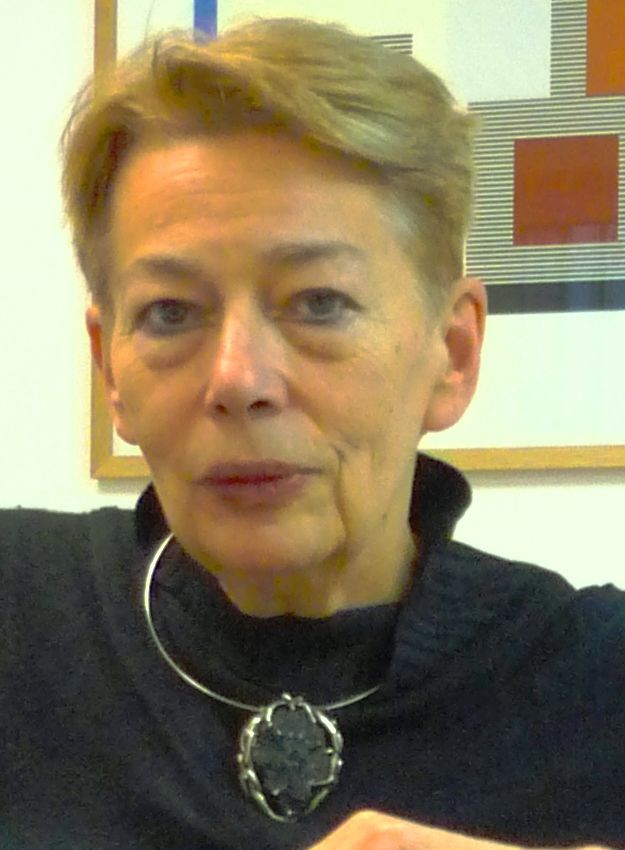Colette Lambrichs