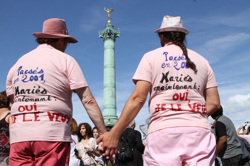 Réticents lesbiennes sexe histoires