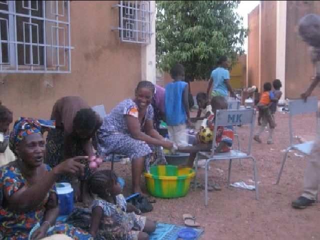 Femmes déplacées, au centre d’accueil des membres de l’Eglise Baptiste de Tombouctou, à Bamako