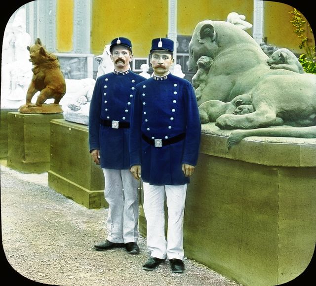 Policiers à Paris en 1900 lors de l'Exposition Universelle