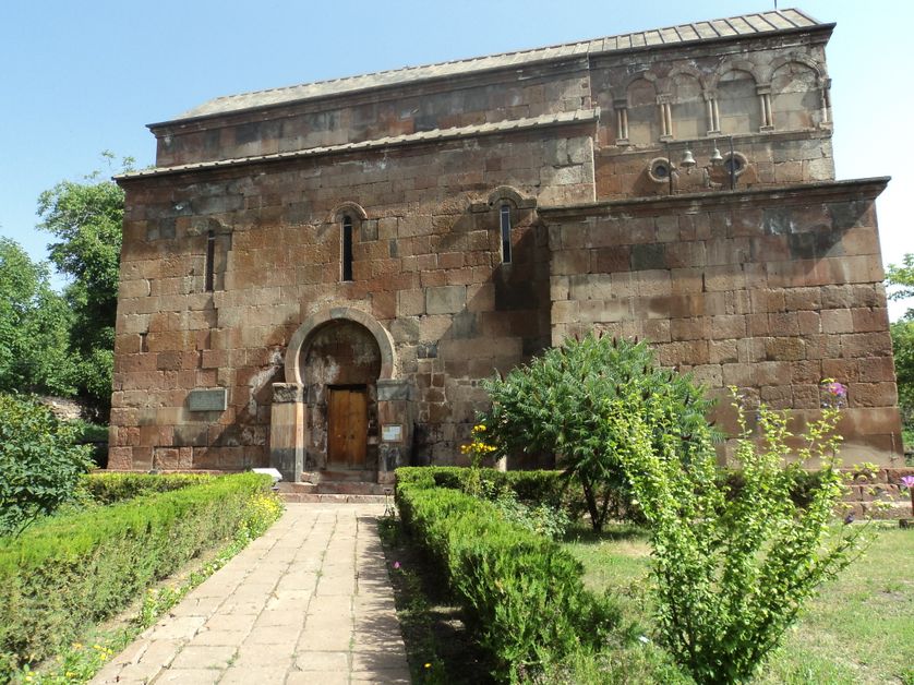 Eglise Sourp Hovhannes (Saint Jean) à Byurakan