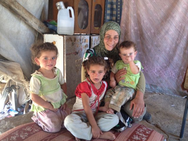 Ura, Palestinienne, et ses 3 enfants