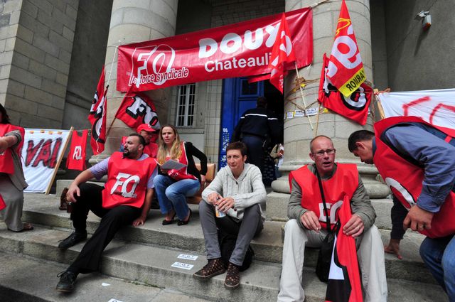 Reprise de Doux , audience au tribunal de Quimper