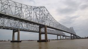 Pont sur le Mississippi