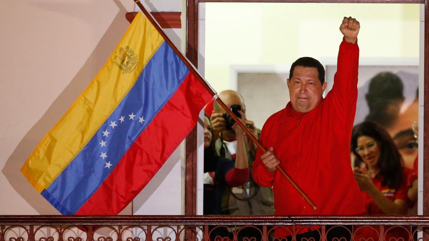 Hugo Chavez sur le balcon du palais Miraflores à Caracas
