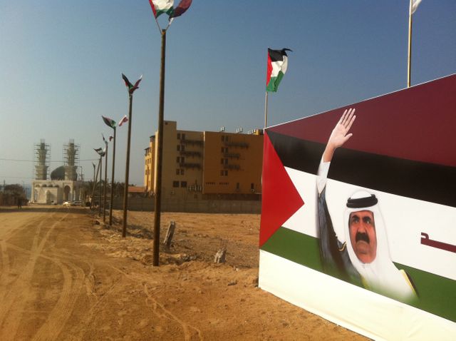 L'émir du Qatar est reçu en grande pompe à Gaza