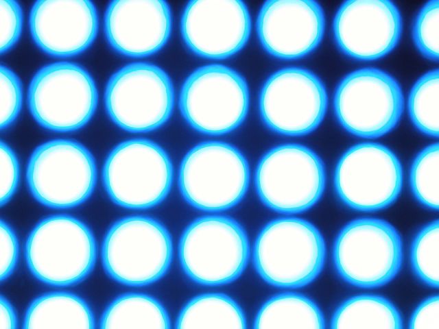 Lumière bleue (Blue light #4)