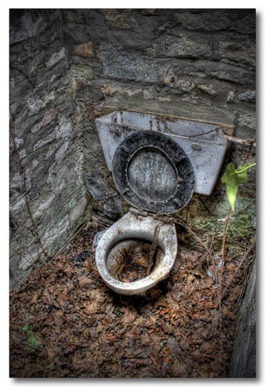 Toilettes antiques (Ancient toilet)