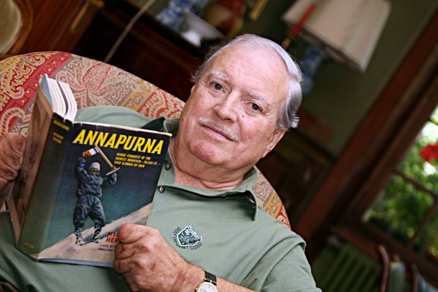 Maurice Herzog en 2006 dans sa maison de Chamonix