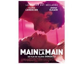 Main dans la main