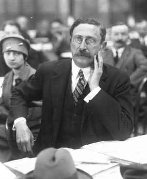 Léon Blum au gymnase Japy lors du Congrès Socialiste de 1925