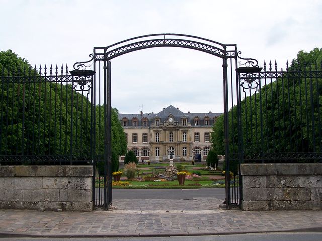Fondation d'Aligre à Lèves (Eure-et-Loire)