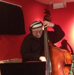 Henri Texier au studio 61 de France Inter