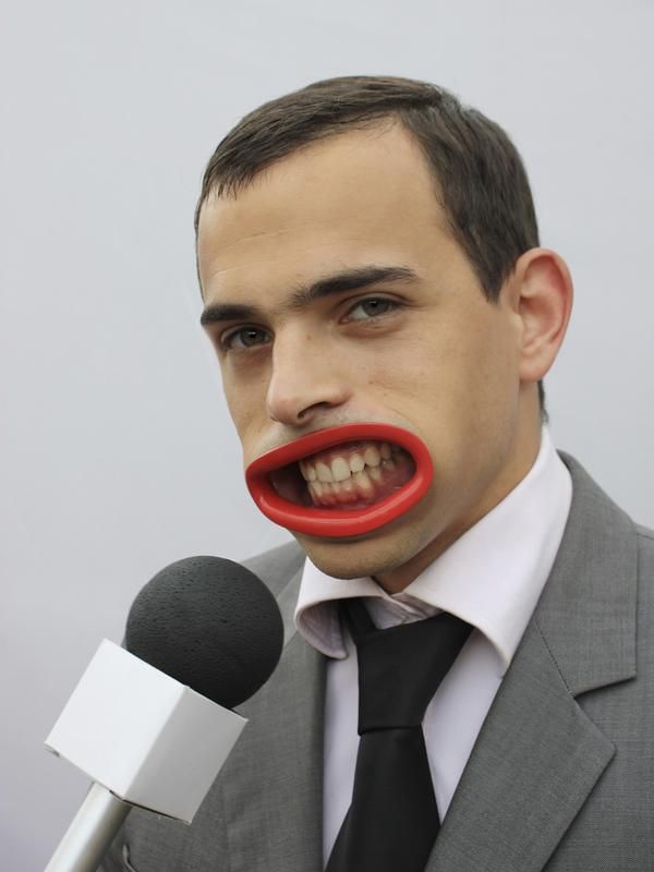 Défense de sourire