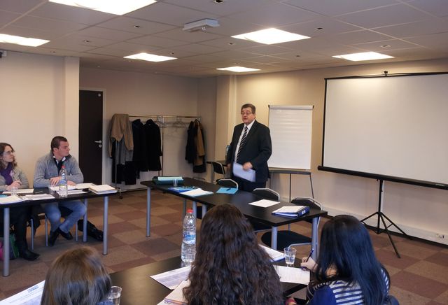 Le 23 fevrier dernier au siège du FN à Nanterre, une trentaine de militants FN en stage de formation d'encadrement