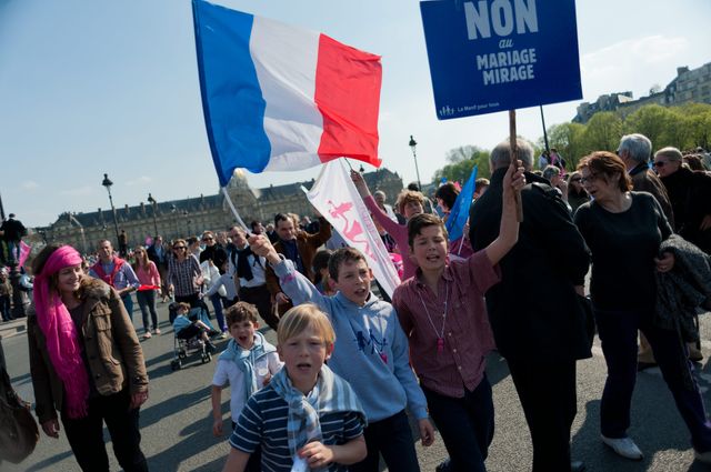 Enfants à la manifestation anti mariage pour tous de dimanche 21 avril 2013