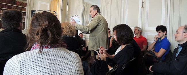 Au festival des conversations, des membres du public interviennent