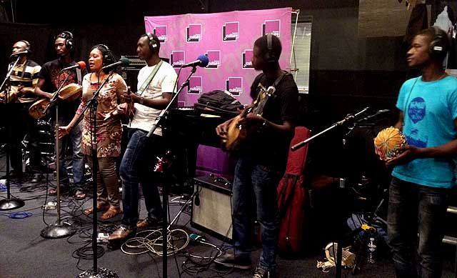 Le RDV : Bassekou KOUYATE et ses musiciens