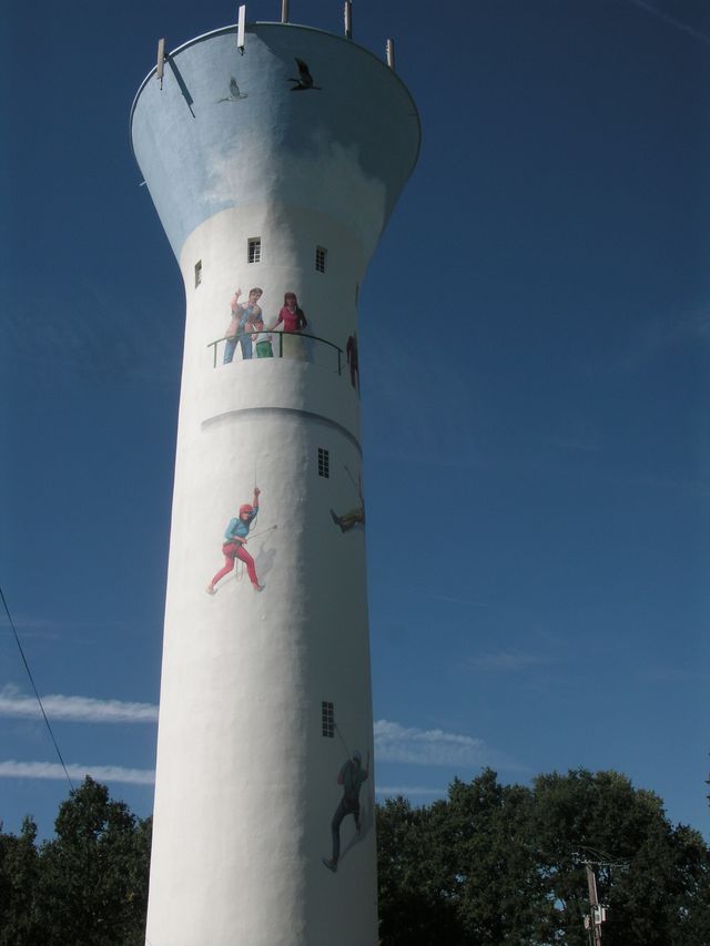 La tour à Neuvy-sur-Barangeon (Cher)