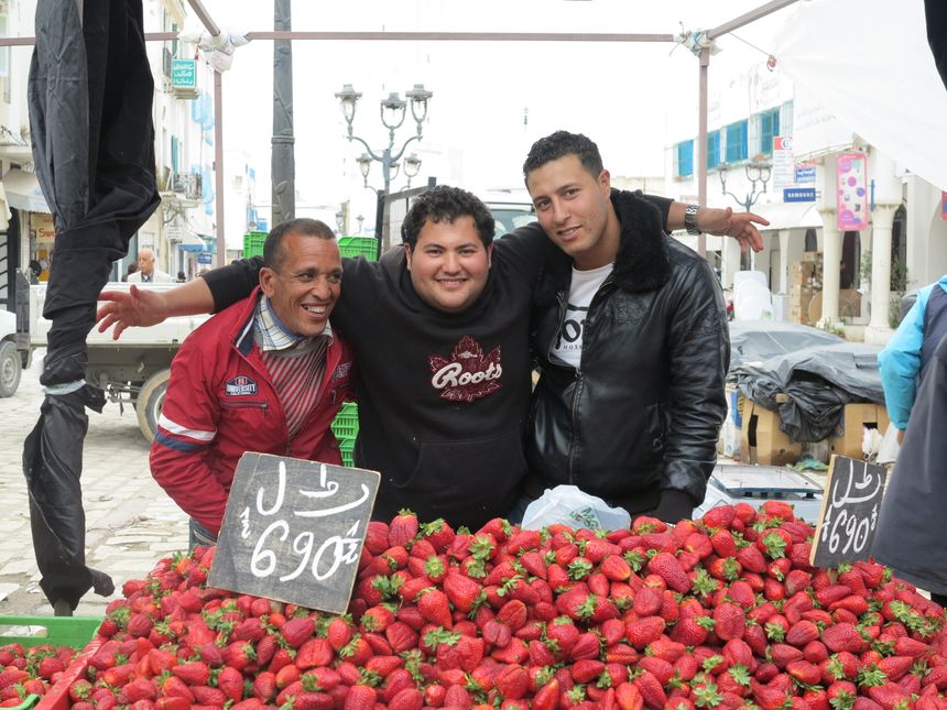 Sur le marché de l'Ariana (banlieue de Tunis)