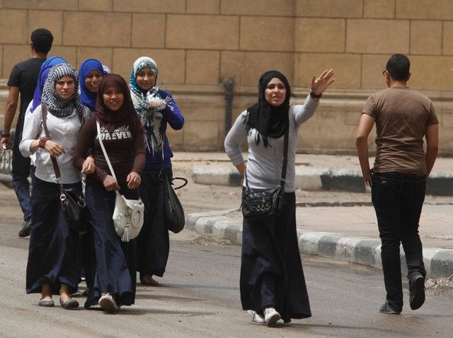 écolières au Caire en Egypte