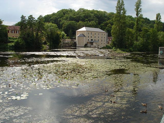 Le Blanc (Indre) - La rivière Creuse et l'ancien moulin à blé